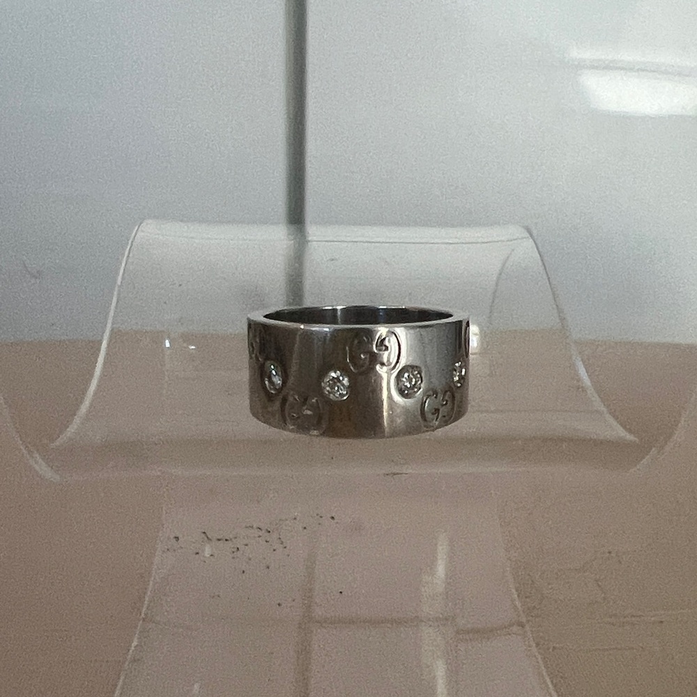 Gucci Ring 18k White Gold with Diamonds